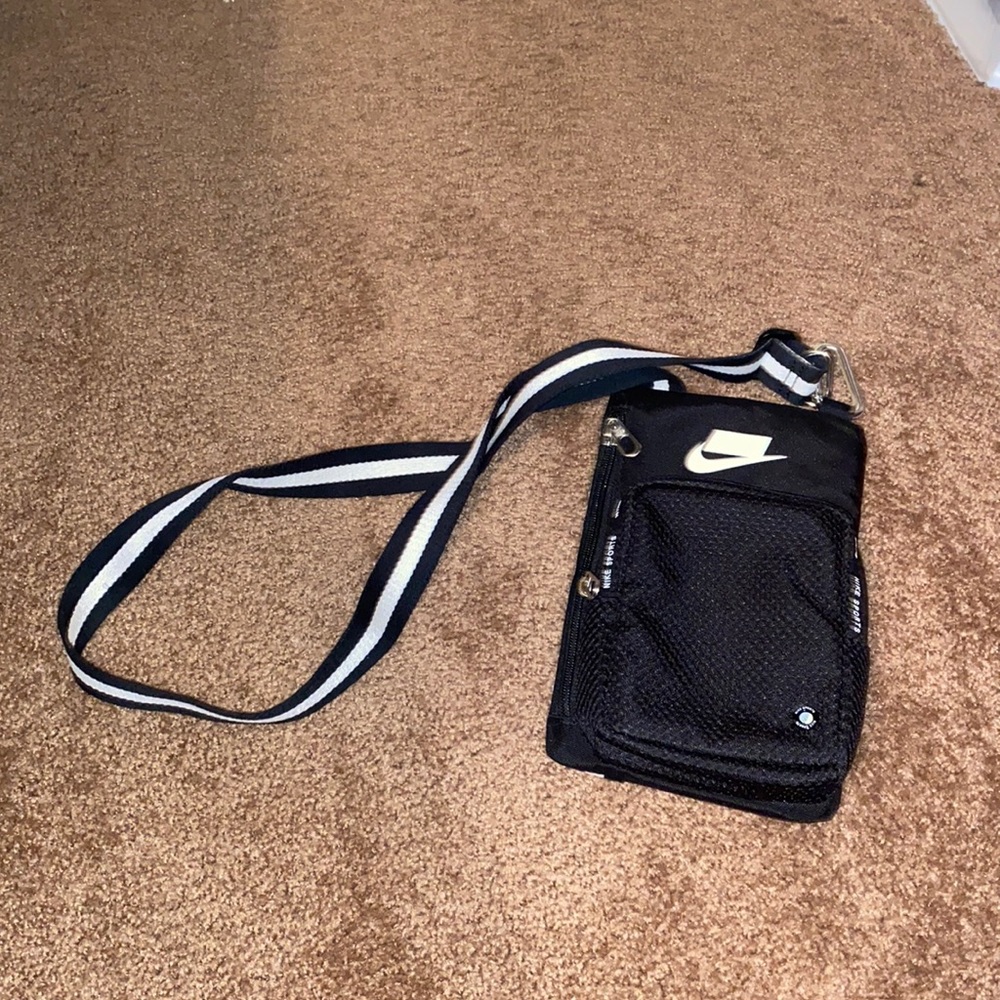 Nike crossbody